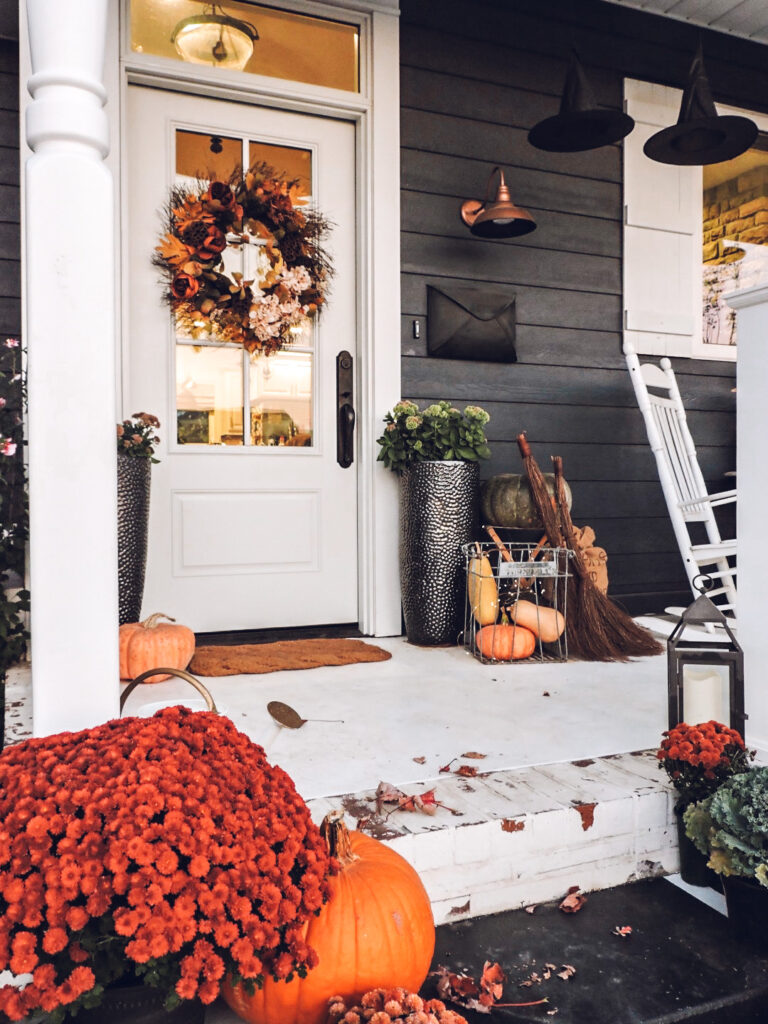 Simple Halloween Porch - Berry Berry Quite Contrary