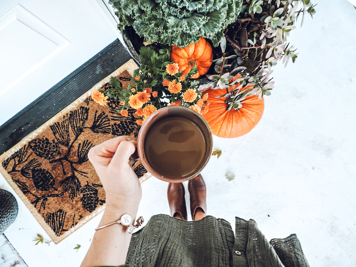 Fall Porch Tour & Meet the Newest Member of Our Family - Berry Berry ...