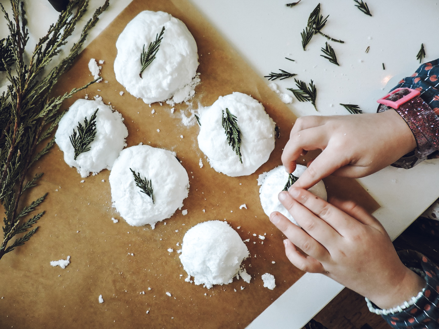 Shower Steamers with Essential Oils &amp; Free Printable - Berry Berry ...